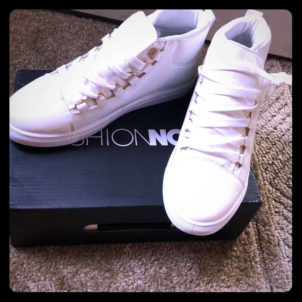 Fashion nova women’s sneakers